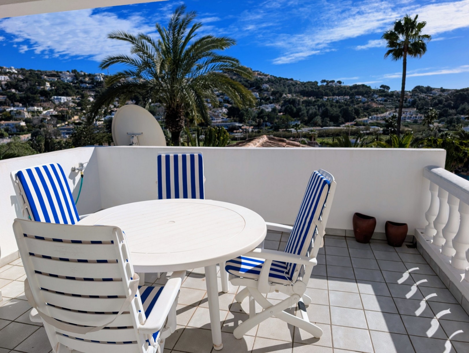 Preciosa villa con piscina en venta en Moraira