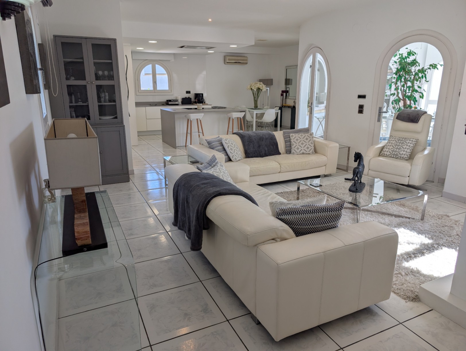 Preciosa villa con piscina en venta en Moraira