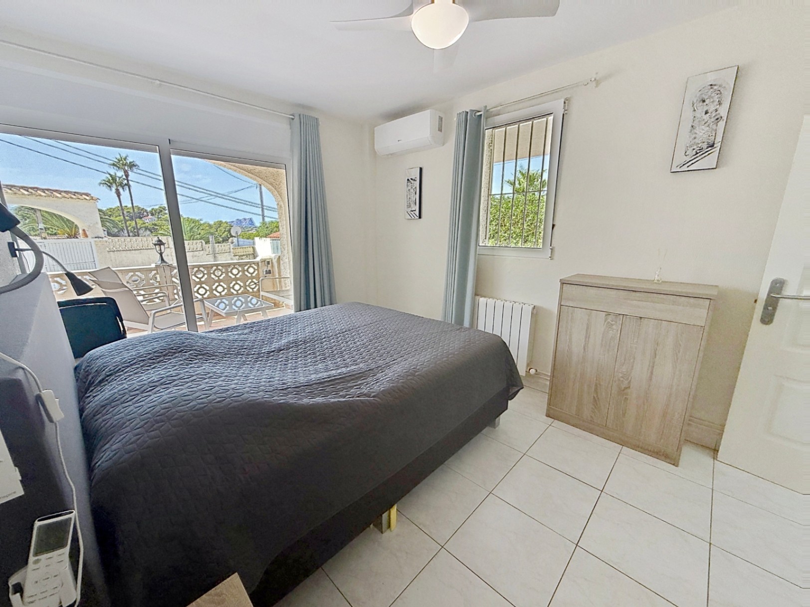 Villa de 4 dormitorios reformada con piscina privada y cocina exterior, Moraira