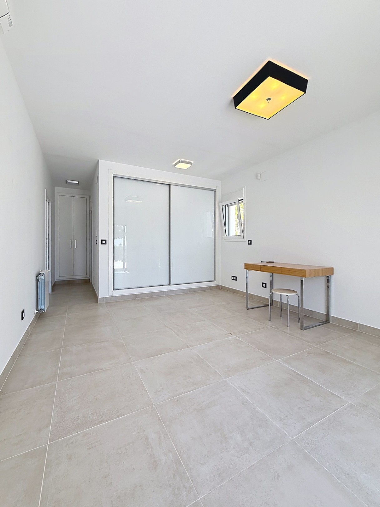 Preciosa villa de 3 habitaciones con vistas al mar y piscina climatizada, Moraira