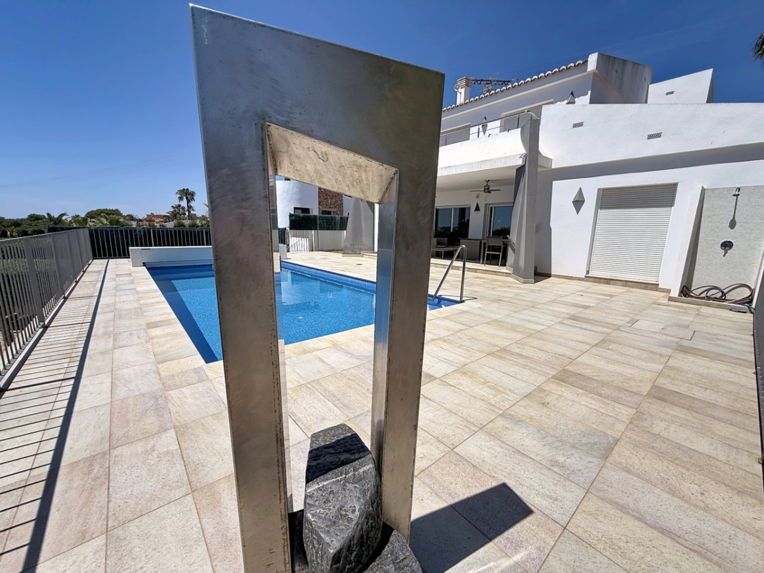 Preciosa villa de 3 habitaciones con vistas al mar y piscina climatizada, Moraira